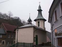 pohled zezadu zleva