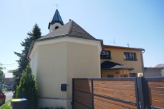 pohled zezadu zprava
