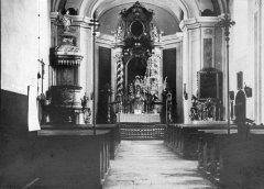 historické foto interiéru původního kostela