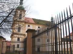 pohled zprava - oprava střechy