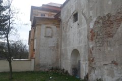 pohled zezadu zprava