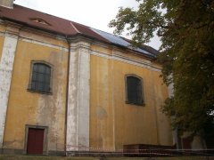 pohled zprava