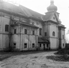 starší foto kostela
