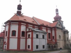 pohled zezadu zleva