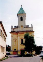 průčelí kostela