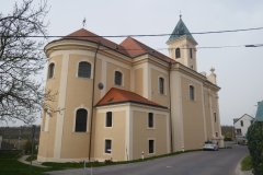 pohled zezadu zleva
