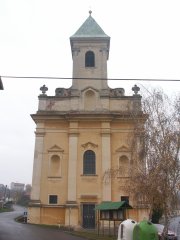 průčelí kostela