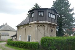 pohled zezadu zprava