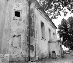 starší foto kostela