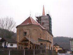 oprava věže - pohled zezadu zleva