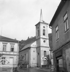 starší foto kostela