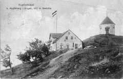 kaple na dobové pohlednici