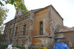 pohled zezadu zprava