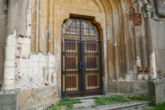 vchod do kostela