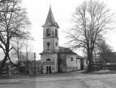 starší foto kostela