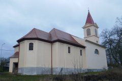 pohled zezadu zleva