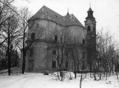 střecha kostela před novým pokrytím