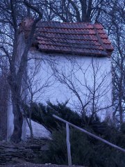 pohled zleva