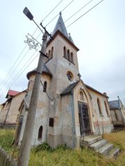 pohled zepředu zprava