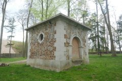 pohled zepředu zleva