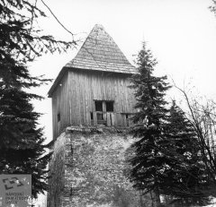 starší foto zvonice