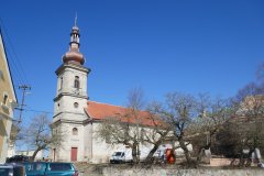 pohled zepředu zprava
