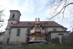 pohled zprava