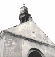 starší foto kaple - horní část průčelí