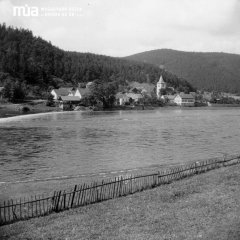 pohled přes Vltavu na Těchnici