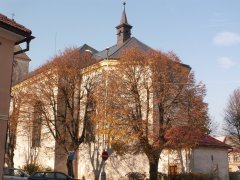 pohled zezadu zprava