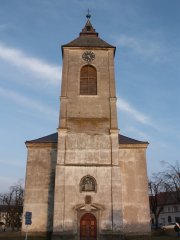 průčelí kostela