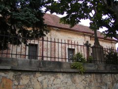 pohled zprava