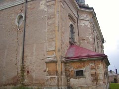 pohled zezadu zleva