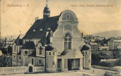 dobová pohlednice s námětem kostela