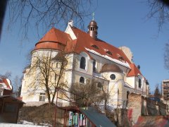 pohled zezadu zleva