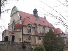 pohled zepředu zprava