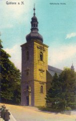 kostel na dobové pohlednici