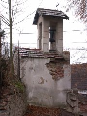 pohled zezadu zleva