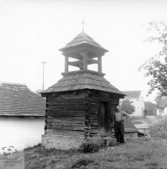 starší foto zvoničky