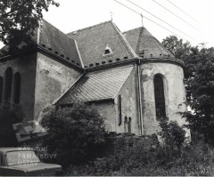 starší foto kostela