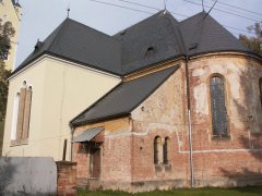 pohled zezadu zprava