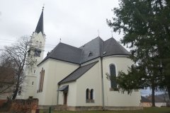 pohled zezadu zprava