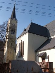 pohled na pravou stěnu zezadu