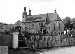 starší foto kostela