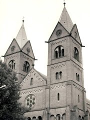 starší foto kostela