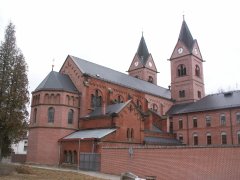 pohled zezadu zleva