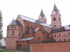 pohled zezadu zleva