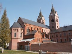 pohled zezadu zleva