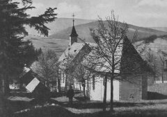 historické foto kaple zezadu
