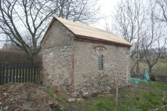 pohled zezadu zleva